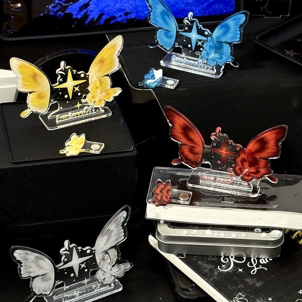 4 stuks vlinder acryl badge di - Desk Setup Photo recensie en prijs